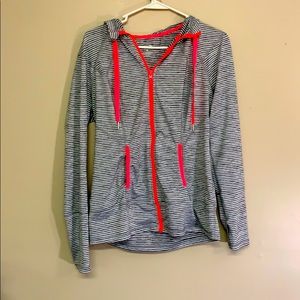 Athletic lightweight jacket